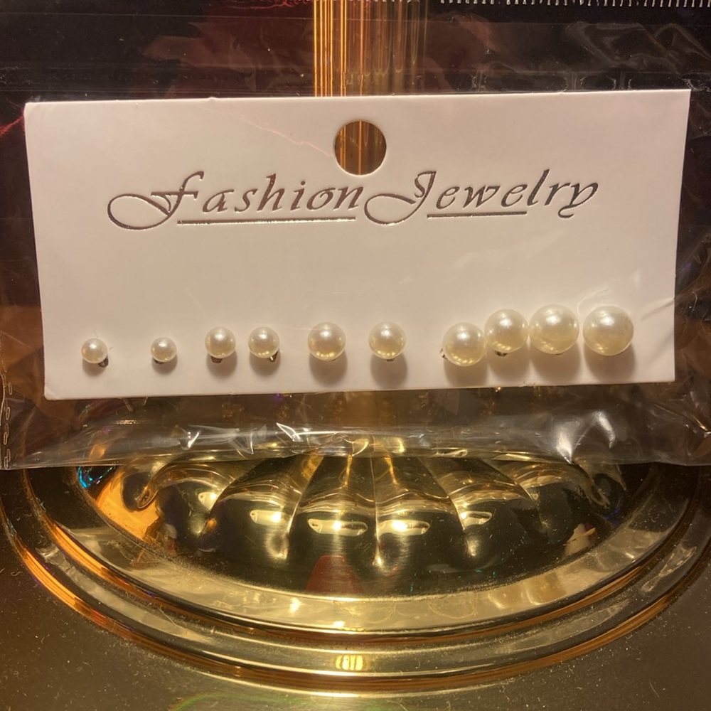 Fashion Jewelry Faux Pearl Studs NWT